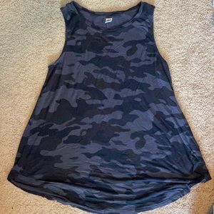 Women’s Old Navy Luxe Workout Tank Size M